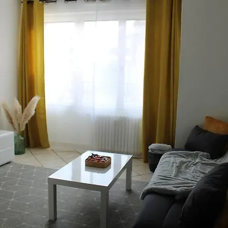 Appartement, Proche Du Centre Ville, *